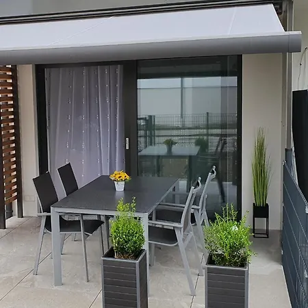 Fountain - Garden - Luxurioeses Mit Garten & Terrasse شقة *