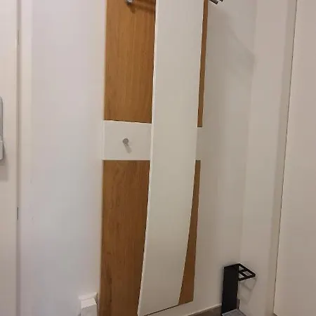 Fountain Suite Gmunden - Garden - Luxurioeses Apartment Mit Garten & Terrasse *