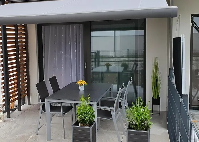 Fountain - Garden - Luxurioeses Mit Garten & Terrasse شقة *