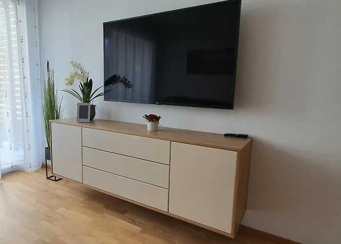 Fountain - Garden - Luxurioeses Mit Garten & Terrasse Apartment