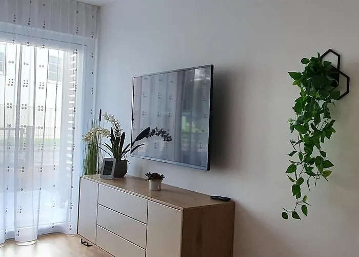 شقة Fountain - Garden - Luxurioeses Mit Garten & Terrasse غموندين