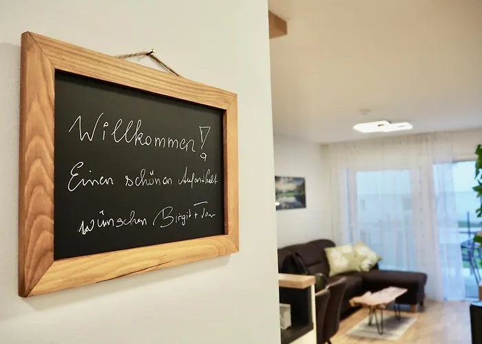 Fountain - Garden - Luxurioeses Mit Garten & Terrasse غموندين