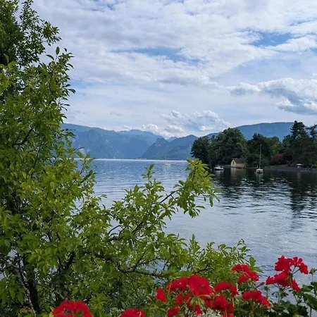 Luxuriöses Apartment mit Garten&Terrasse - Fountain Suite garden * Gmunden