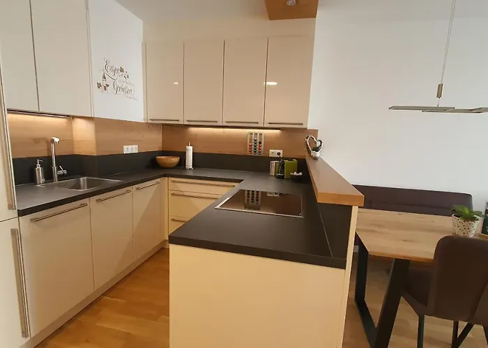 Fountain - Garden - Luxurioeses Mit Garten & Terrasse