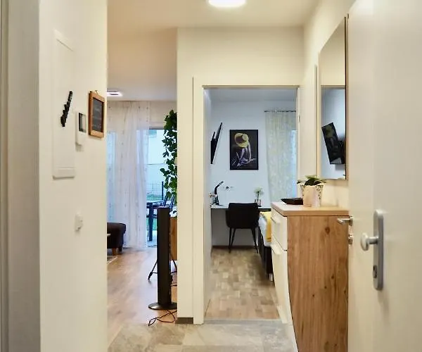 Fountain - Garden - Luxurioeses Mit Garten & Terrasse Appartement Gmunden